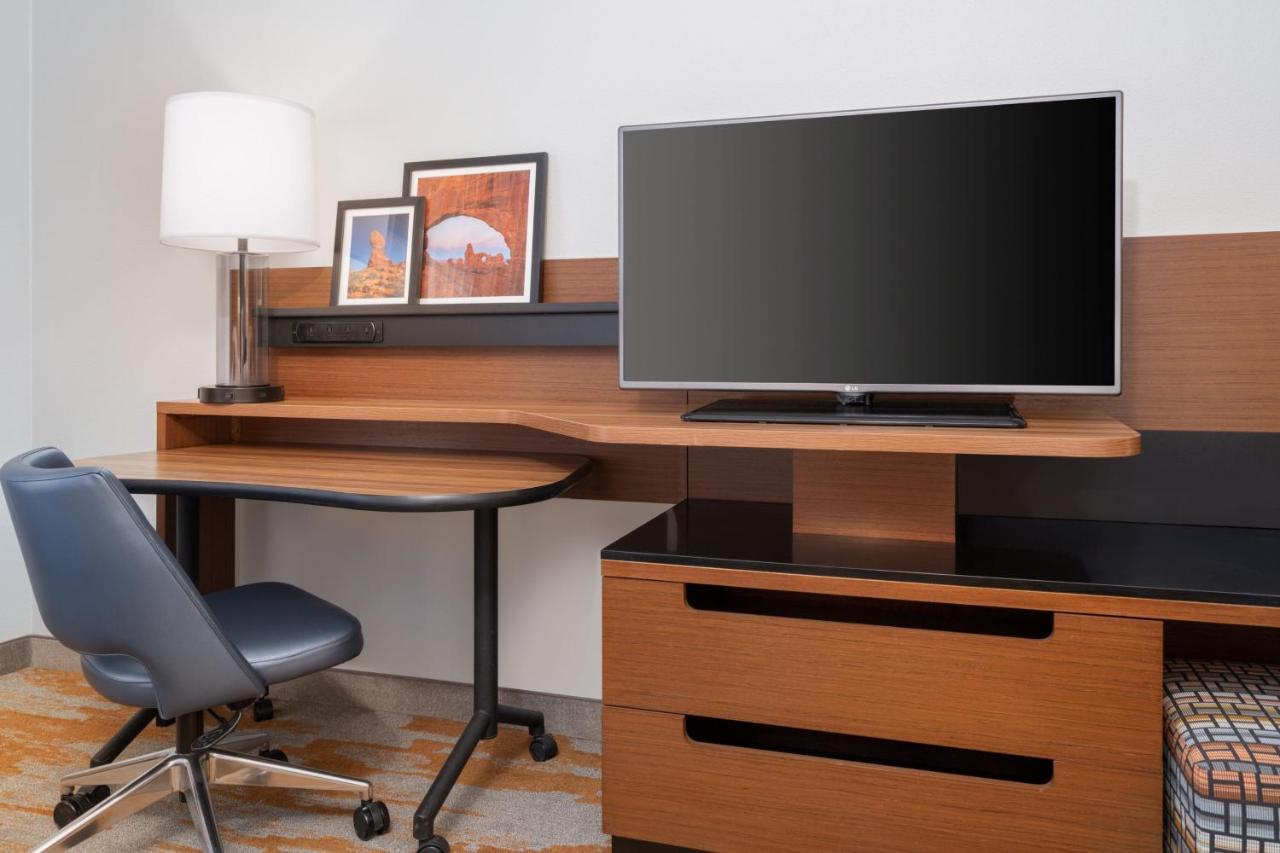 Fairfield Inn & Suites By Marriott Моуаб Екстериор снимка